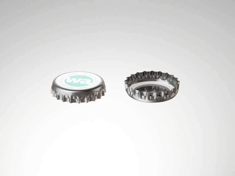 Standard Beer Bottle 3D model NRW 500ml with Crown cork and labels