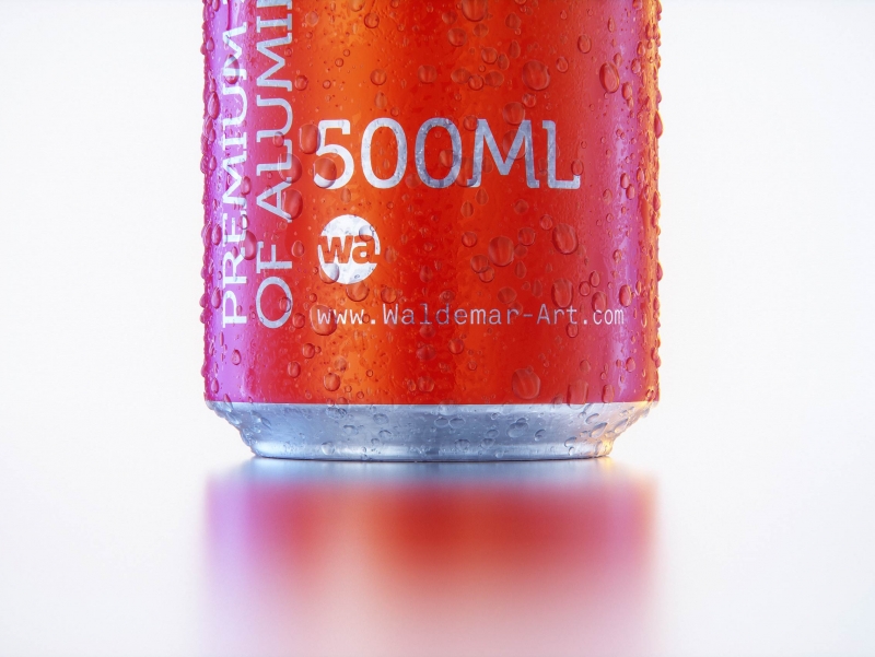 Metal Beer/Soda can 500ml with water droplets and condensation professional 3D model pack